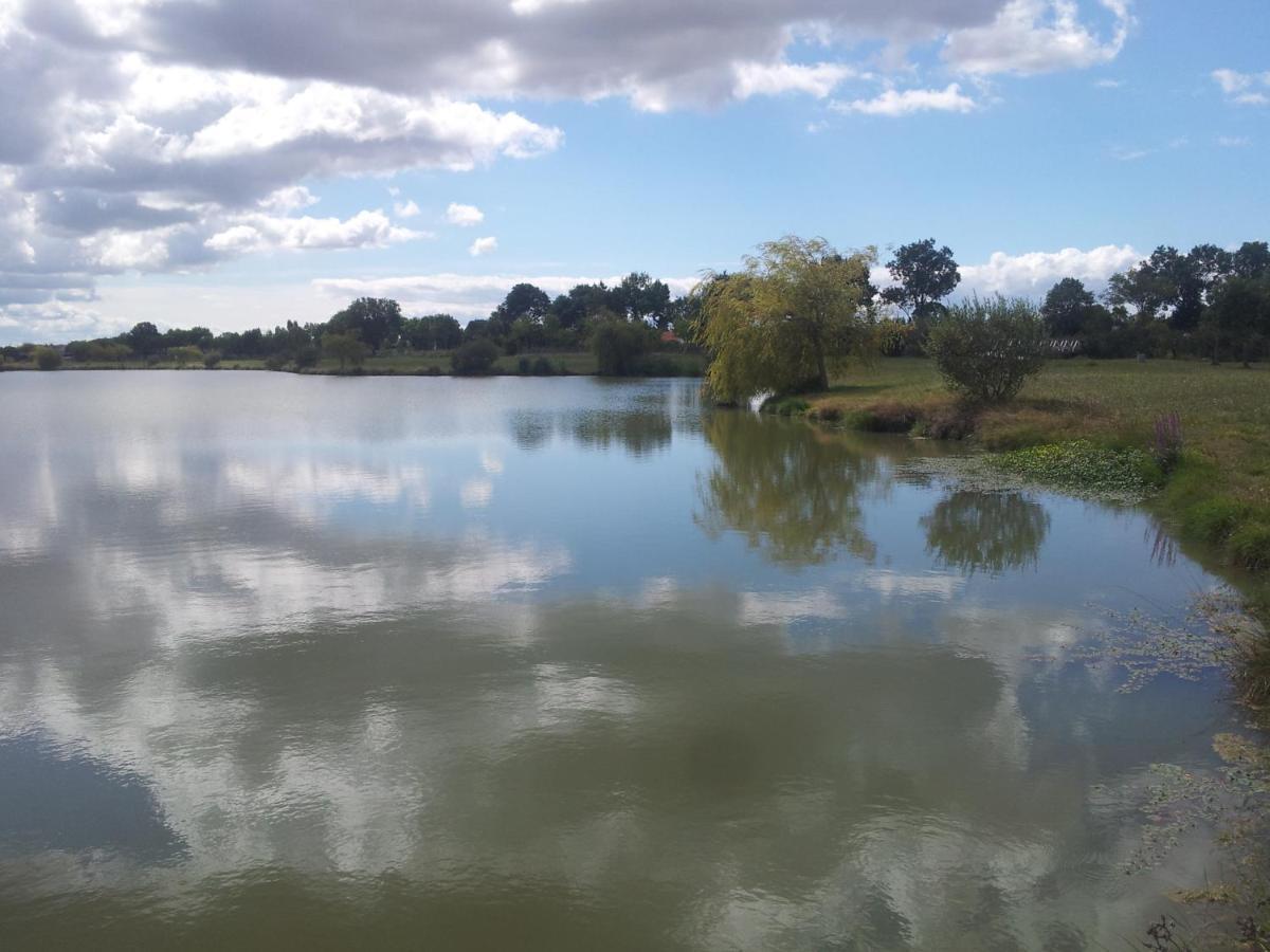 Camping du Lac de Saujon Bagian luar foto